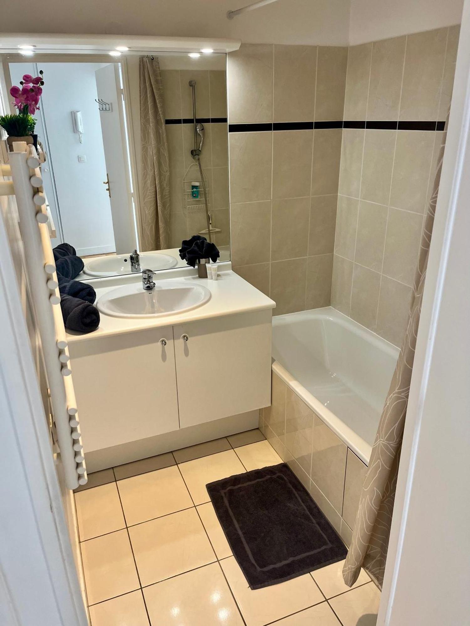 Appartement, Balcon, Parking, 5' Disneyland モンテヴラン エクステリア 写真